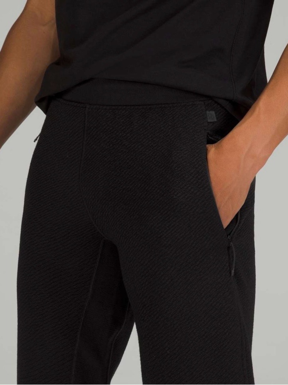 lululemon athletica Men's Black Athletic Knit Jogger Size L.